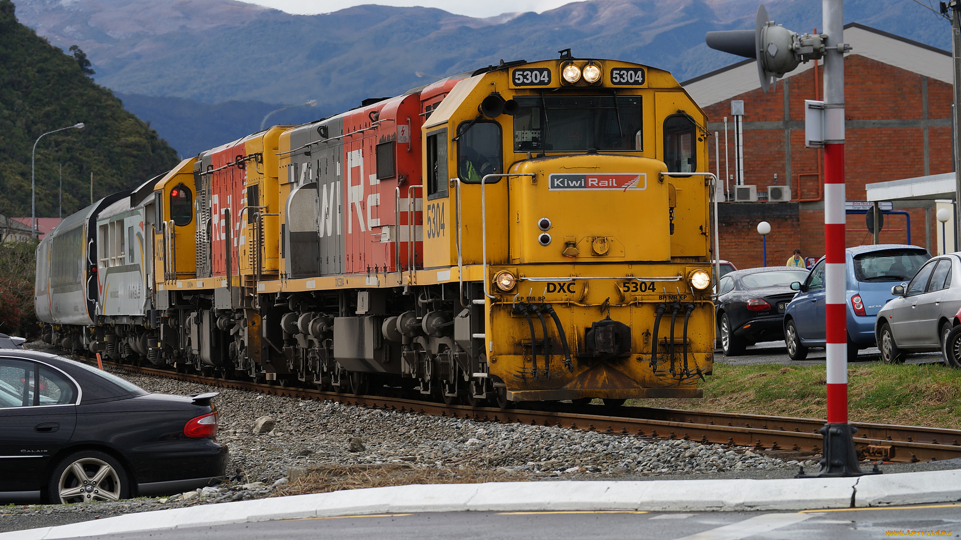 kiwirail locomotives dxc 5304 and dcp 4628 with tranzalpine, , , , , , , , 